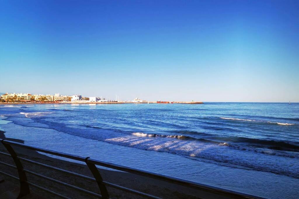 Beautiful Sea Views Cozy Apartment 350 M From Beach Benalmádena Eksteriør bilde
